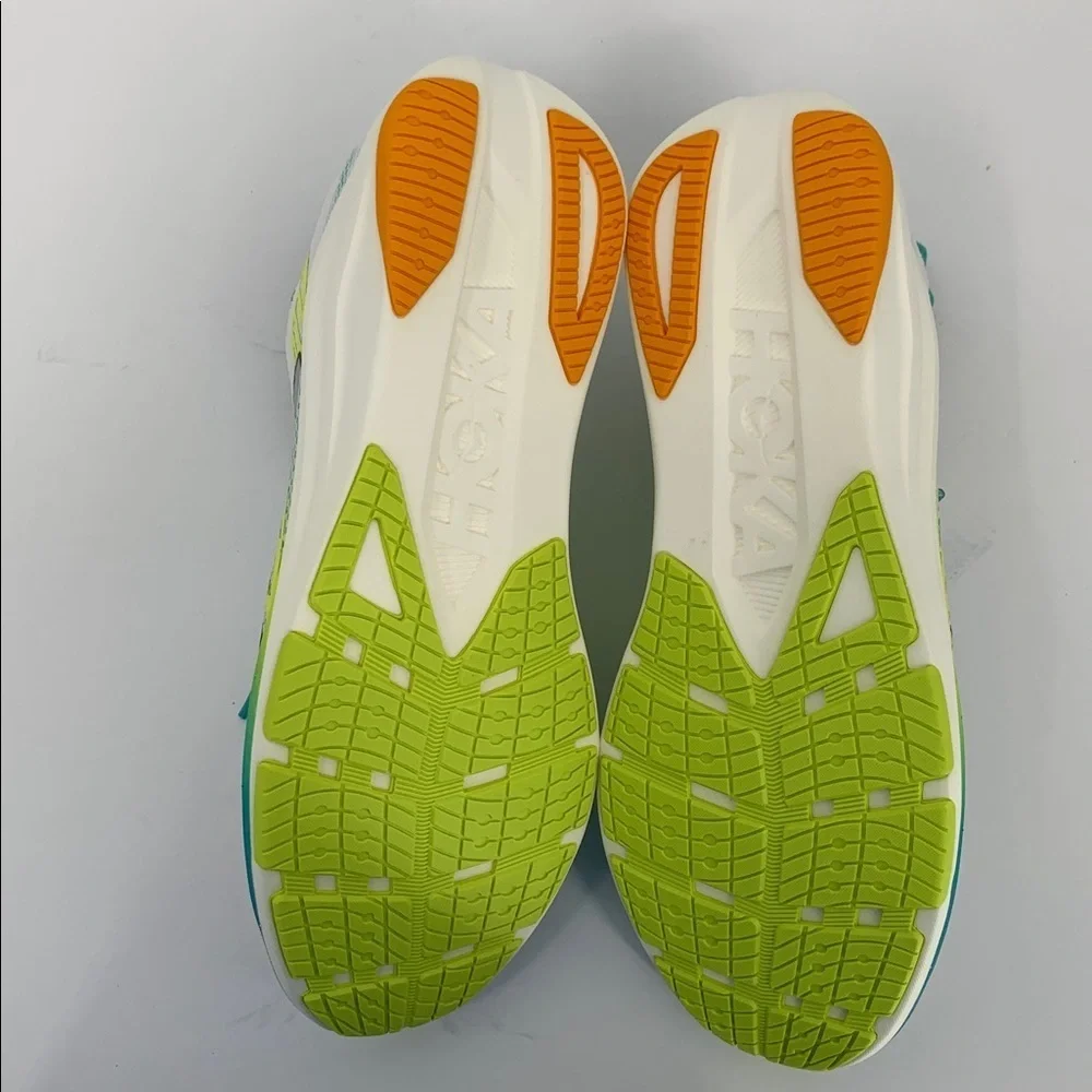 Hoka one cielo